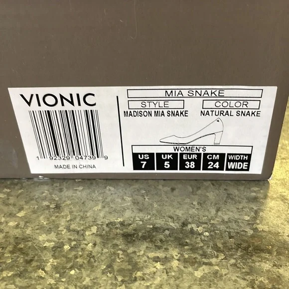 Vionic women's heels, size 7 wide style Madison MIA snake - Picture 3 of 6
